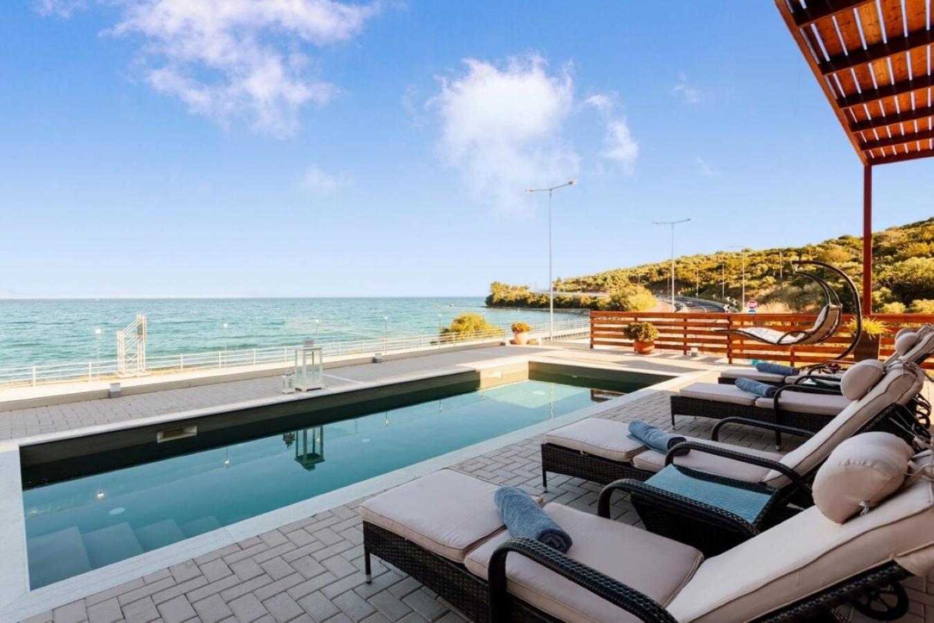 Seaside Summer Bliss - Aurora Luxury Pool Paradise Petalídhion المظهر الخارجي الصورة