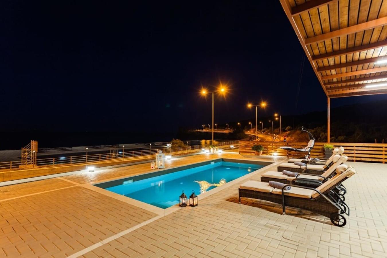 Seaside Summer Bliss - Aurora Luxury Pool Paradise Petalídhion المظهر الخارجي الصورة